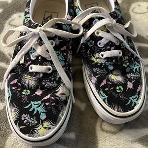 Size 7 Floral Vans
